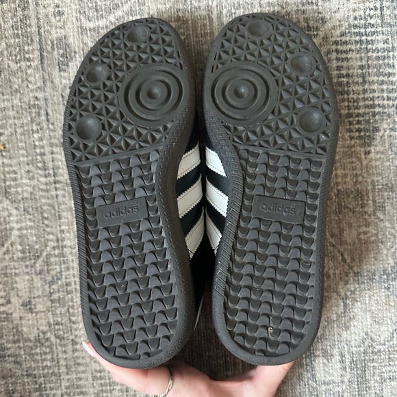 Adidas Samba Classic Men’s Soccer 6.5 - Picture 6 of 6